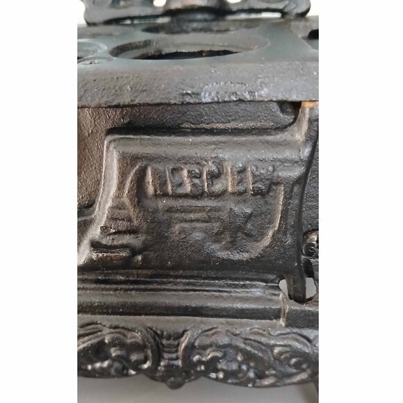 Vintage Crescent miniature Cast Iron Stove - Picture 8 of 10